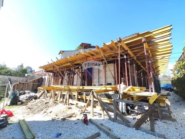 Четиристаен апартамент в Варна, Виница - 155 кв.м за 1097 €/кв.м - Снимка #1