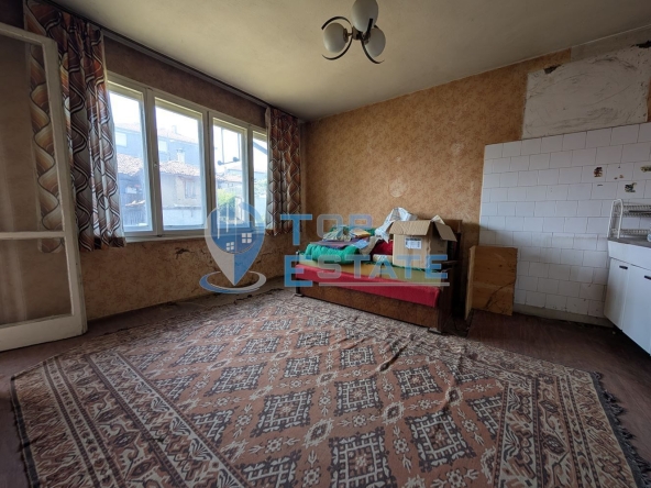 Четиристаен апартамент в Елена - 97 кв.м за 928 €/кв.м - Снимка #1