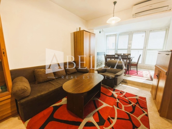 Дава се под наем Тристаен апартамент в София, Красно село - 81 кв.м за 612 € - Снимка #1