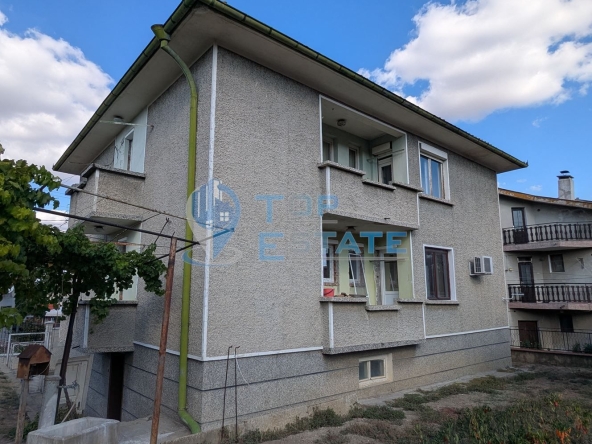 Къща в Лясковец - 300 кв.м за 682 €/кв.м - Снимка #1