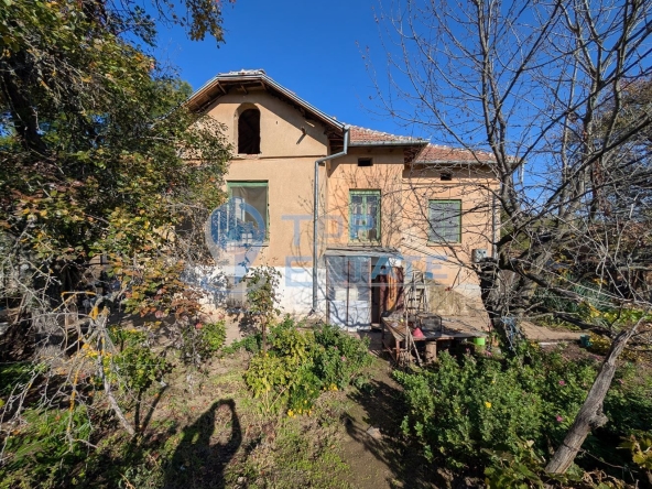 Къща в с. Сломер, Област Велико Търново - 120 кв.м за 41 €/кв.м - Снимка #1