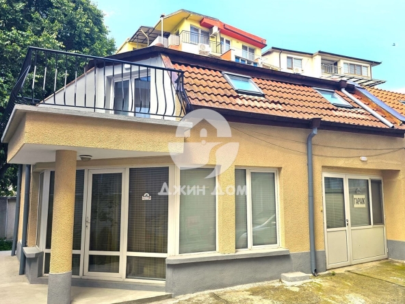 Къща в Бургас, Лазур - 110 кв.м за 1810 €/кв.м - Снимка #1