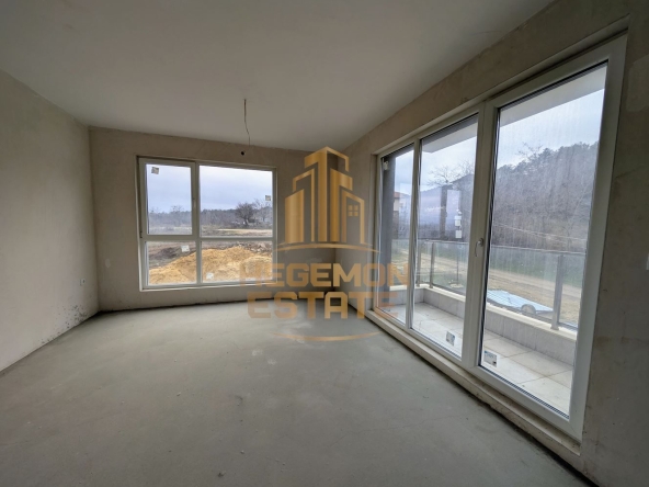 Тристаен апартамент в Варна, Виница - 87 кв.м за 880 €/кв.м - Снимка #1