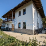 Къща в Трявна - 274 кв.м за 372 €/кв.м - Снимка #1