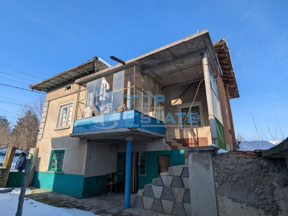 Къща в с. Копривец, Област Русе - 85 кв.м за 102 €/кв.м - Снимка #1