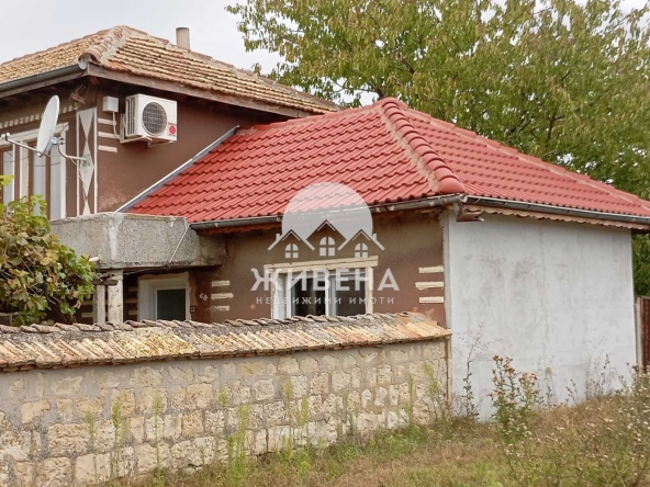 Къща в с. Брестак, Област Варна - 86 кв.м за 617 €/кв.м - Снимка #1