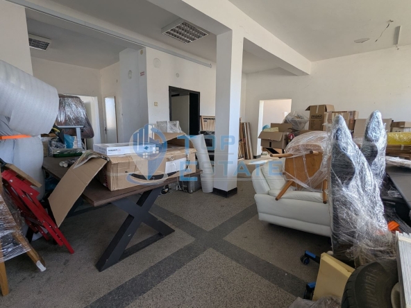 Промишлена сграда в с. Първомайци, Област Велико Търново - 185 кв.м за 220 €/кв.м - Снимка #1