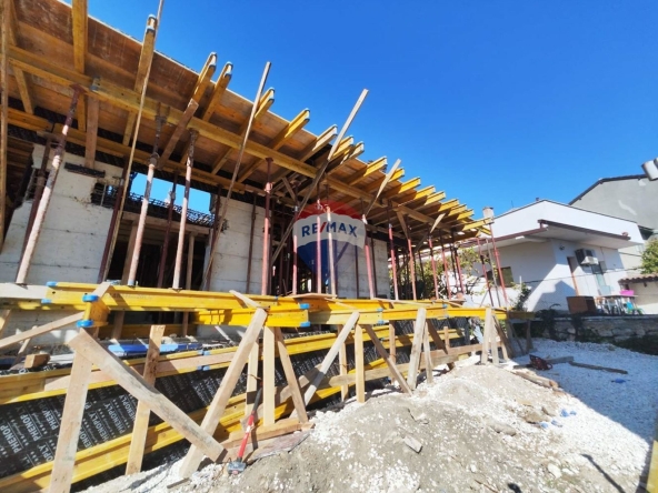 Тристаен апартамент в Варна, Виница - 105 кв.м за 1381 €/кв.м - Снимка #1