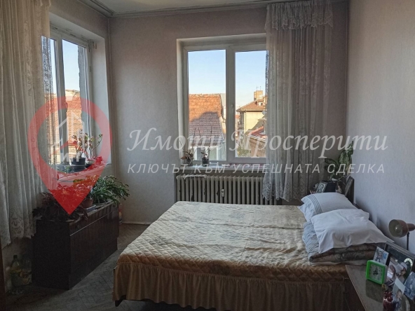 Двустаен апартамент в София, Център - 64 кв.м за 3594 €/кв.м - Снимка #1