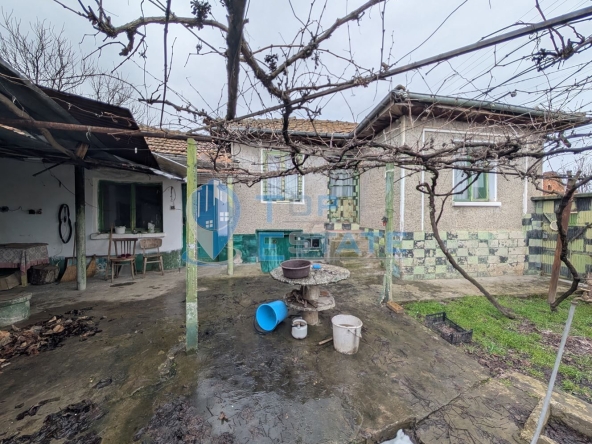 Къща в с. Джулюница, Област Велико Търново - 100 кв.м за 164 €/кв.м - Снимка #1