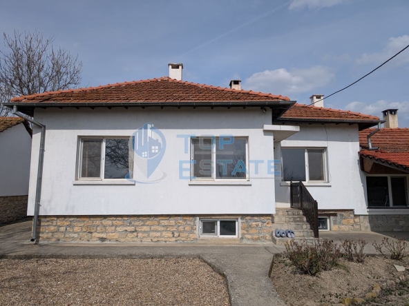 Къща в с. Раданово, Област Велико Търново - 160 кв.м за 303 €/кв.м - Снимка #1