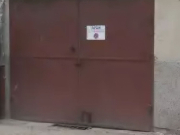 Дава се под наем Гараж / Паркомясто в Добрич, Център - 20 кв.м за 51 € - Снимка #1