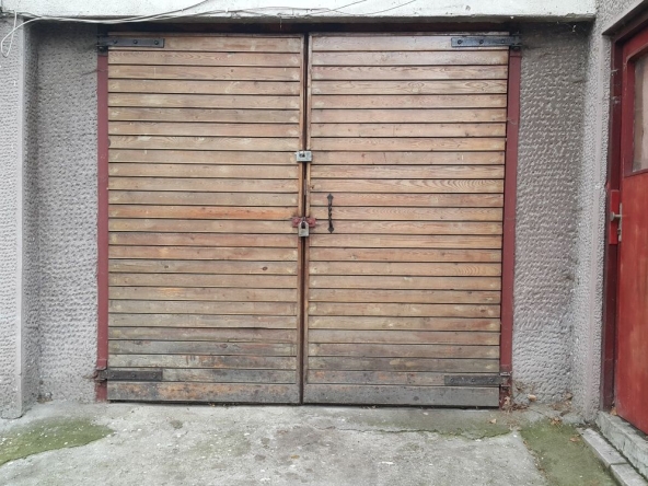 Дава се под наем Гараж / Паркомясто в София, Лозенец - 25 кв.м за 140.25 € - Снимка #1