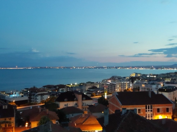 Къща в Свети Влас - 360 кв.м за 723 €/кв.м - Снимка #1