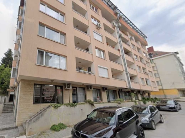 Дава се под наем Двустаен апартамент в Велико Търново, Център - 60 кв.м за 316.2 € - Снимка #1