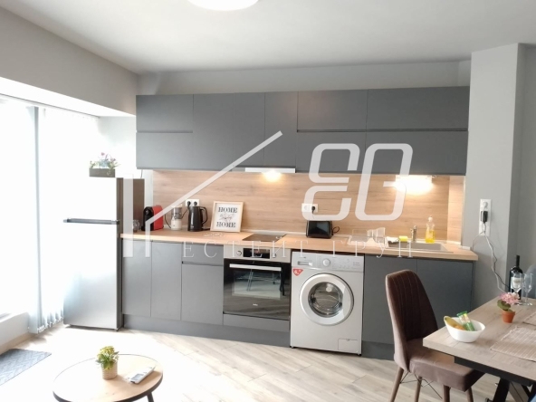 Дава се под наем Едностаен апартамент в Варна, Център - 40 кв.м за 459 € - Снимка #1