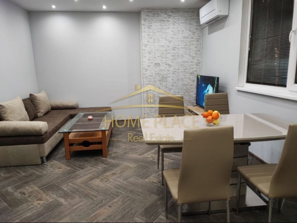 Дава се под наем Тристаен апартамент в Варна, Колхозен пазар - 75 кв.м за 714 € - Снимка #1