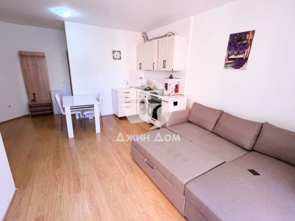 Двустаен апартамент в к.к. Слънчев бряг - 60 кв.м за 1200 €/кв.м - Снимка #1