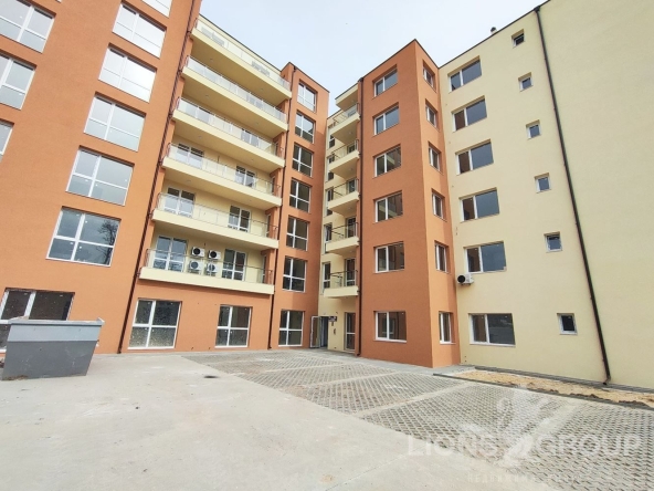 Двустаен апартамент в Варна, Младост 2 - 61 кв.м за 1590 €/кв.м - Снимка #1