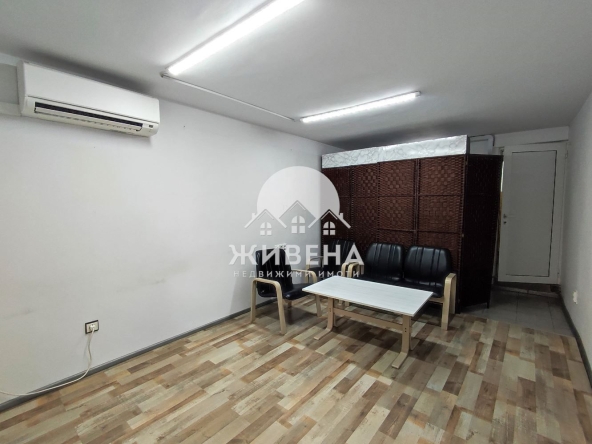 Дава се под наем Офис в Варна, Зимно кино Тракия - 20 кв.м за 179 € - Снимка #1