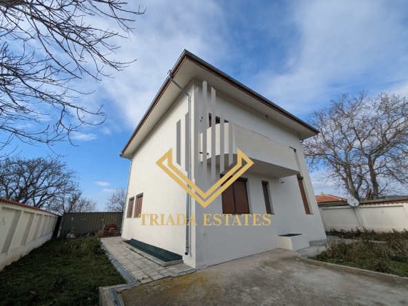 Къща в с. Миролюбово, Област Бургас - 352 кв.м за 536 €/кв.м - Снимка #1