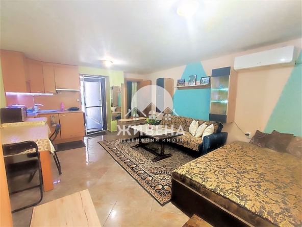 Дава се под наем Едностаен апартамент в Варна, Лятно кино Тракия - 27 кв.м за 199.41 € - Снимка #1