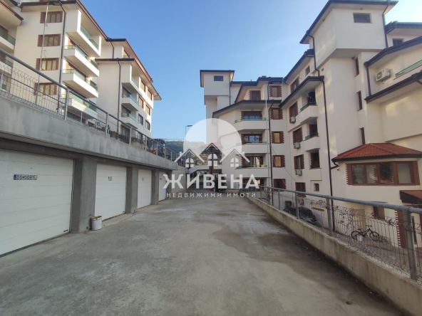 Четиристаен апартамент в Варна, Виница - 159 кв.м за 962 €/кв.м - Снимка #1