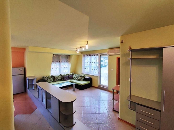 Дава се под наем Тристаен апартамент в София, Лозенец - 95 кв.м за 650 € - Снимка #1