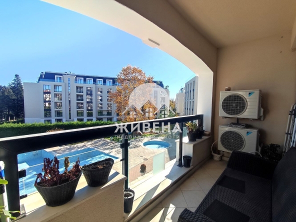 Дава се под наем Двустаен апартамент в к.к. Св.Св. Константин и Елена - 80 кв.м за 810 € - Снимка #1