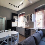 Дава се под наем Четиристаен апартамент в Варна, Гръцка махала - 140 кв.м за 800 € - Снимка #1