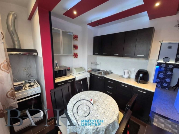 Дава се под наем Двустаен апартамент в Варна, Възраждане 3 - 65 кв.м за 433.5 € - Снимка #1