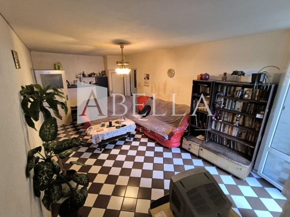 Тристаен апартамент в София, Хаджи Димитър - 91 кв.м за 1177 €/кв.м - Снимка #1