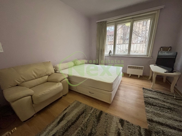 Дава се под наем Едностаен апартамент в София, Център - 50 кв.м за 438.6 € - Снимка #1