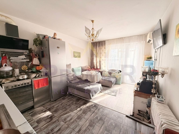 Двустаен апартамент в Варна, Цветен квартал - 44 кв.м за 1449 €/кв.м - Снимка #1