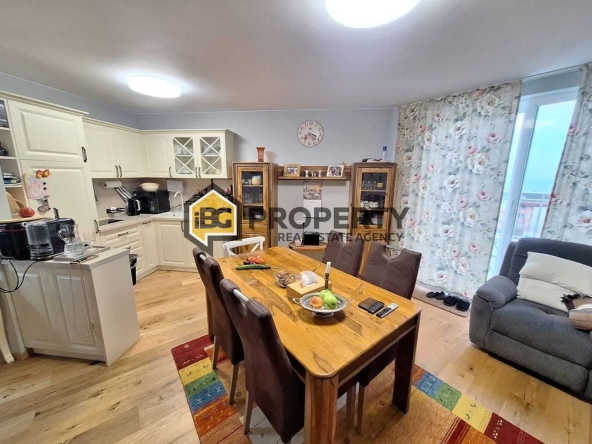 Тристаен апартамент в Бяла - 97 кв.м за 678 €/кв.м - Снимка #1