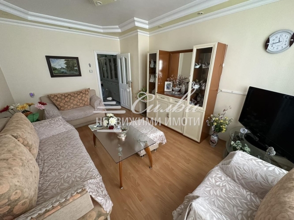 Двустаен апартамент в Търговище, Център - 60 кв.м за 706 €/кв.м - Снимка #1