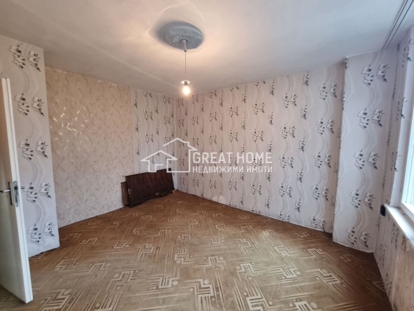 Тристаен апартамент в Търговище, Център - 68 кв.м за 612 €/кв.м - Снимка #1