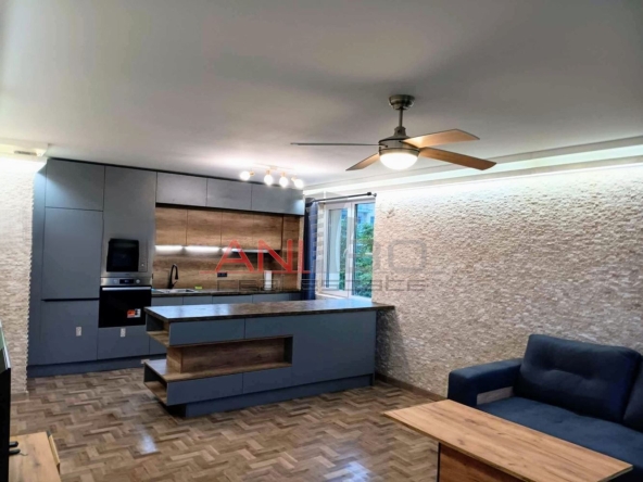 Дава се под наем Тристаен апартамент в Варна, Бриз - 120 кв.м за 897.6 € - Снимка #1