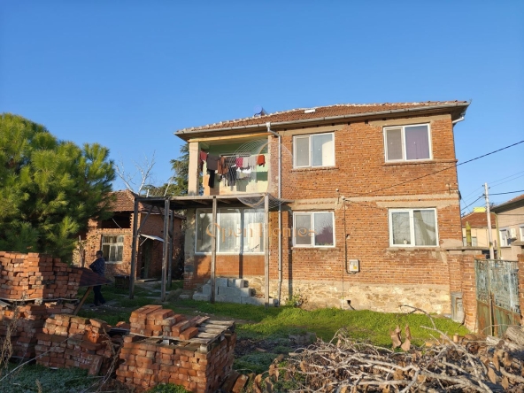 Къща в с. Брестник, Област Пловдив - 156 кв.м за 589 €/кв.м - Снимка #1