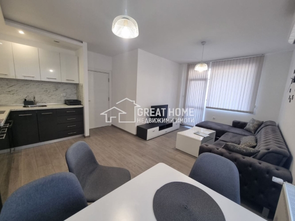 Дава се под наем Тристаен апартамент в Търговище, Вароша - 86 кв.м за 398.82 € - Снимка #1