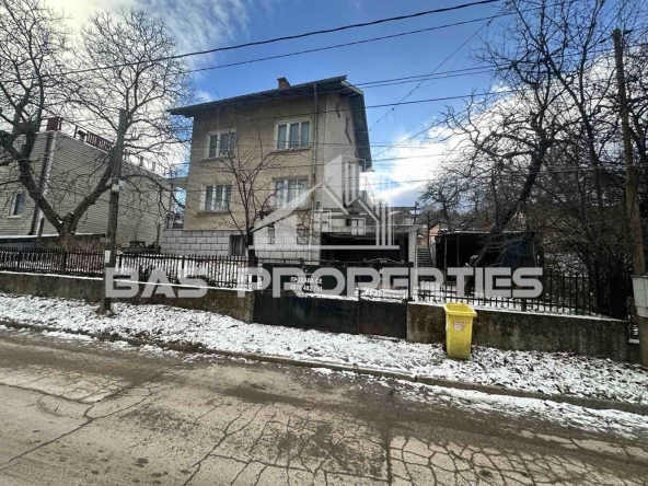 Къща в с. Бистрица, Област София-град - 232 кв.м за 790 €/кв.м - Снимка #1