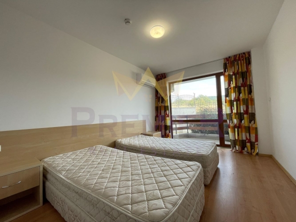 Двустаен апартамент в к.к. Слънчев бряг - 66 кв.м за 670 €/кв.м - Снимка #1