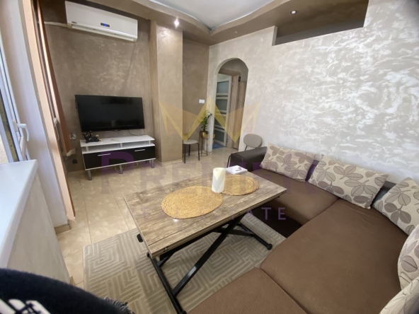 Дава се под наем Двустаен апартамент в Варна, Възраждане 1 - 45 кв.м за 408.51 € - Снимка #1