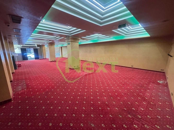 Дава се под наем Магазин в София, Център - 220 кв.м за 5984.34 € - Снимка #1