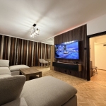 Тристаен апартамент в София, Медицинска академия - 107 кв.м за 2002 €/кв.м - Снимка #1