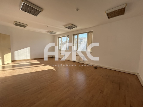 Дава се под наем Офис в София, Гео Милев - 125 кв.м за 935.34 € - Снимка #1