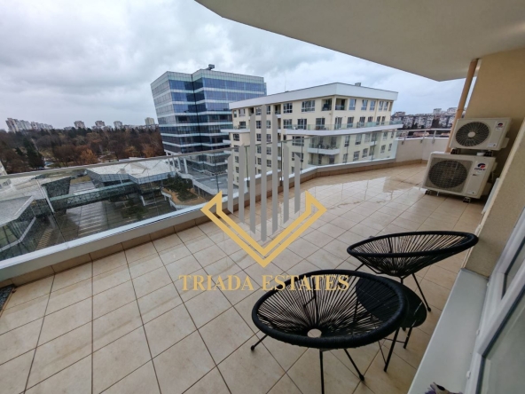 Тристаен апартамент в Бургас, Славейков - 137 кв.м за 1476 €/кв.м - Снимка #1