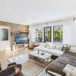 Къща в Варна, Виница - 260 кв.м за 1332 €/кв.м - Снимка #1