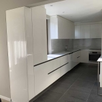 Дава се под наем Четиристаен апартамент в Варна, Център - 175 кв.м за 698.19 € - Снимка #1