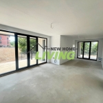 Къща в Пловдив, Остромила - 380 кв.м за 573 €/кв.м - Снимка #1